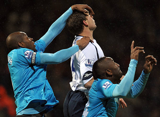 以便观众辨 以便观众辨