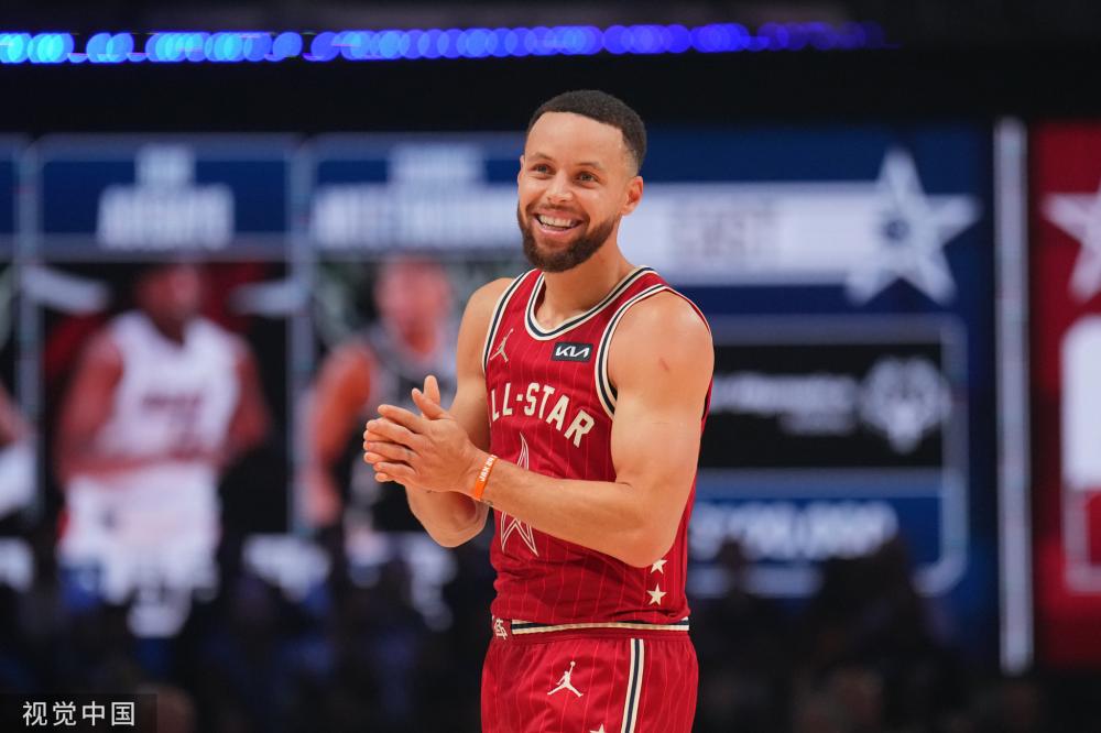 中的另一个 中的另一个